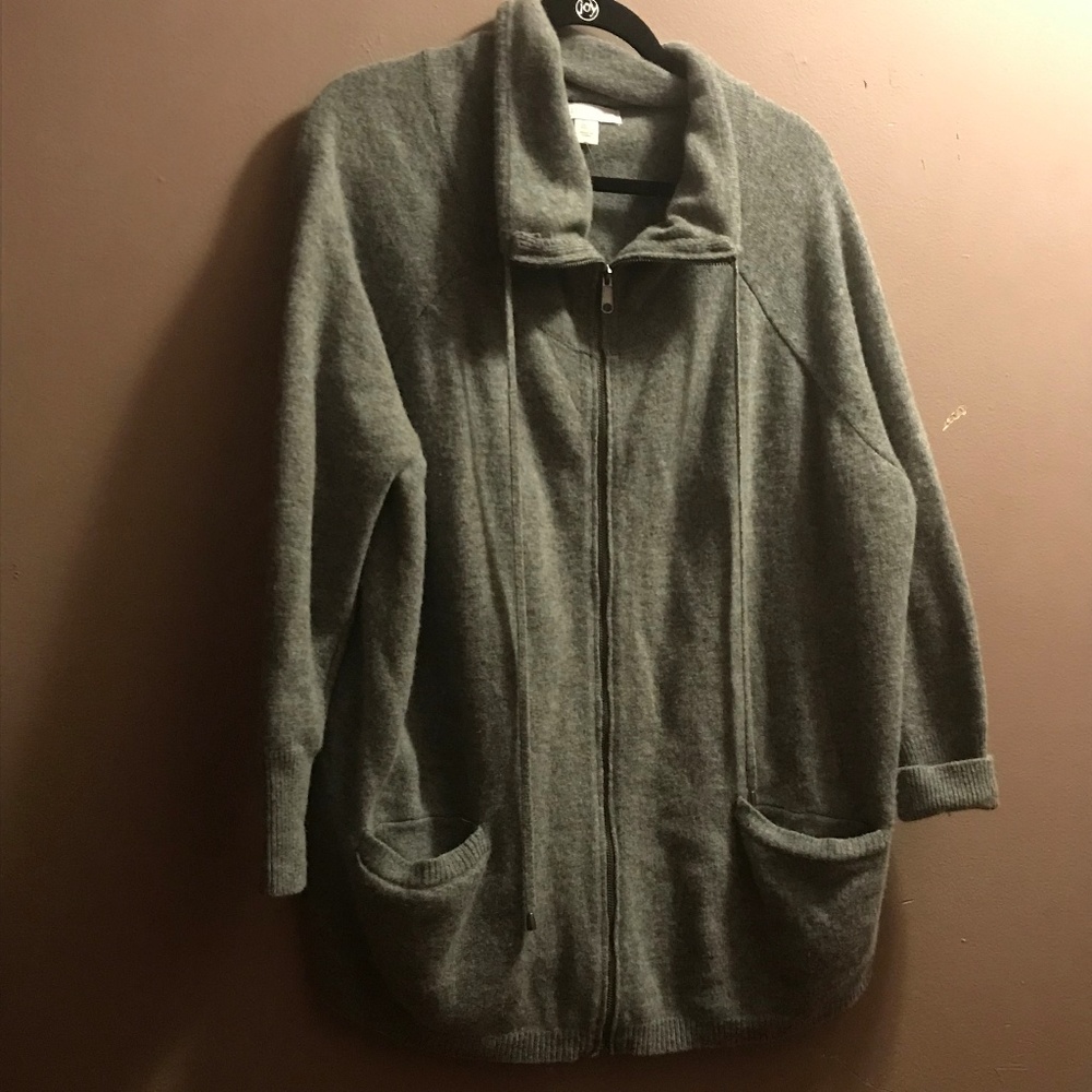 Ellen Tracy Gray Zipper Jacket/Sweater